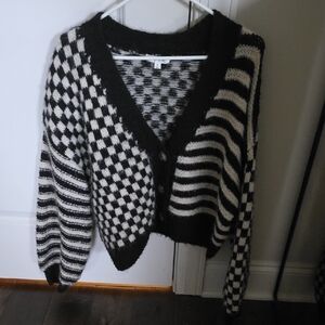 Blu Pepper Black and White Checkered Cardigan